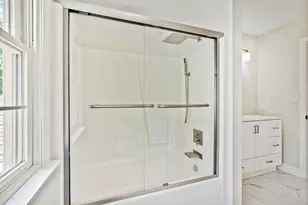 1045 Redoak Dr, Penn Twp, PA 15636 - Photo 20
