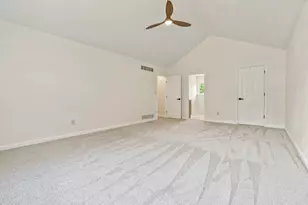 1045 Redoak Dr, Penn Twp, PA 15636 - Photo 18