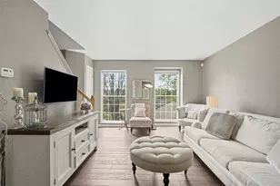 1002 Pinoak Ct, Chalfant Boro, PA 15112 - Photo 2