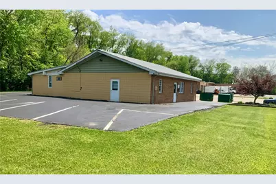 770 Locust Avenue, South Strabane, PA 15301 - Photo 6