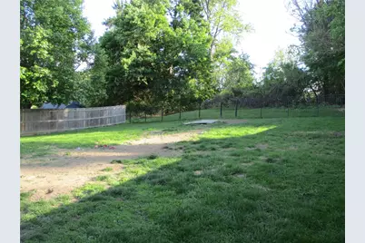 293 Hillcrest Dr, California, PA 15419 - Photo 28