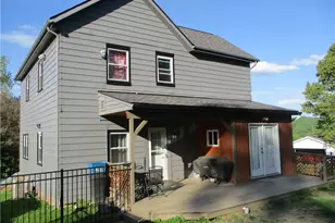 293 Hillcrest Dr, California, PA 15419 - Photo 1
