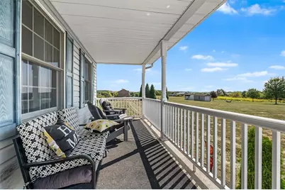 3251 Grandview Rd, Perry Township, PA 16117 - Photo 6