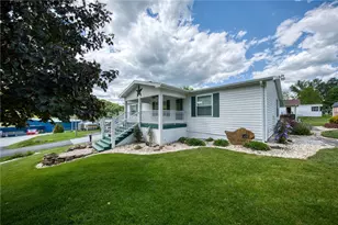 2135 1st St, Connellsville, PA 15425 - Photo 4
