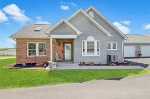 105 White Fox Ct, North Sewickley Township, PA 16117 - Photo 2