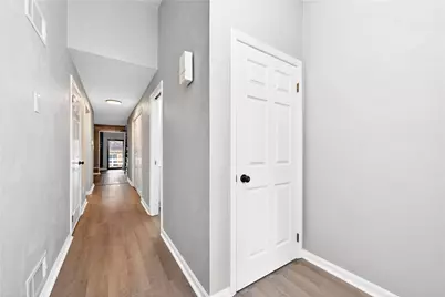 802 Casa Vita Dr, Hempfield Township, PA 15601 - Photo 2
