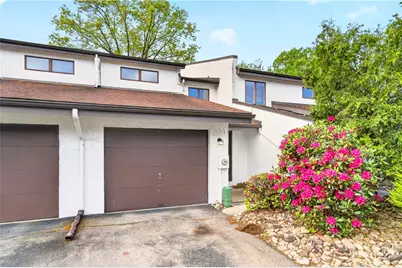 802 Casa Vita Dr, Hempfield Township, PA 15601 - Photo 1