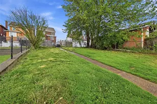 347 Lamarido St, Pittsburgh, PA 15226 - Photo 34