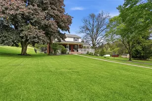 129 Meadowbrook Rd, Penn Township, PA 16053 - Photo 28