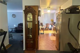 1040 S Hermitage Rd, Hermitage, PA 16148 - Photo 8
