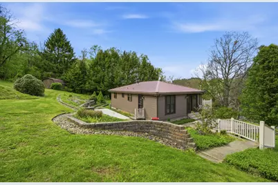 415 Overbrook Road, Middlesex Township, PA 16059 - Photo 2