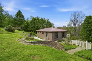 415 Overbrook Rd, Middlesex Township, PA 16059 - Photo 2