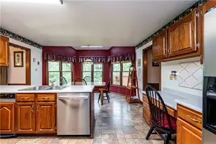 10282 Twin Hill, Pittsburgh, PA 15090 - Photo 2