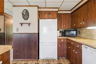 466 Walker Dr, Center Township-Homer City, PA 15701 - Photo 18