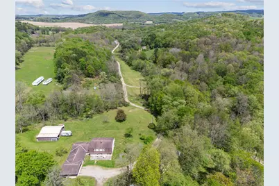 466 Walker Dr, Center Township-Homer City, PA 15701 - Photo 4