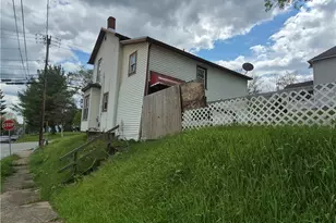 77 W Main St, Greenville Boro, PA 16125 - Photo 32