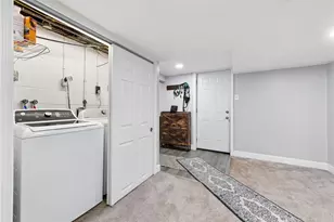 5667 Janet Dr, Bethel Park, PA 15236 - Photo 20