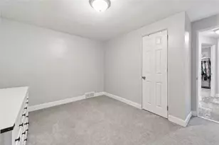 5667 Janet Dr, Bethel Park, PA 15236 - Photo 16