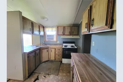 501 Wallage Ave, Bessemer, PA 16112 - Photo 8