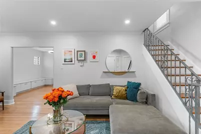 6373 Ebdy St, Pittsburgh, PA 15217 - Photo 8