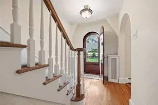 39 Windsor Rd, Pittsburgh, PA 15215 - Photo 2