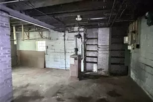 531 Midland St, Pittsburgh, PA 15221 - Photo 14