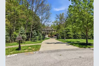 117 Windwood Heights Drive, Cranberry Township, PA 16066 - Photo 2