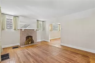 4048 Cloverlea St, Pittsburgh, PA 15227 - Photo 4