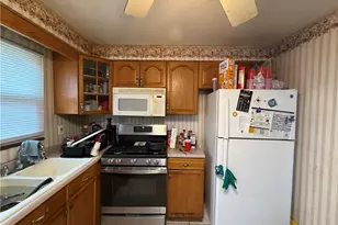 4801 Coleridge St, Pittsburgh, PA 15201 - Photo 6