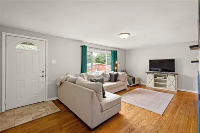 2416 N Meadowcroft, Pittsburgh, PA 15216 - Photo 4