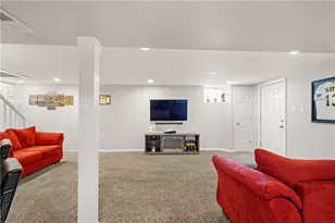 2416 N Meadowcroft, Pittsburgh, PA 15216 - Photo 20