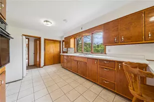 6234 Schafer Dr, Upper Burrell, PA 15068 - Photo 8