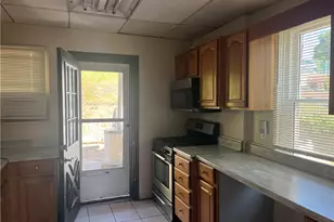 729 Ohio Ave, Glassport, PA 15045 - Photo 12
