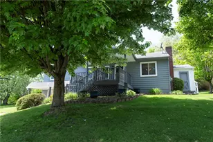 311 S 7th St, Youngwood, PA 15697 - Photo 2