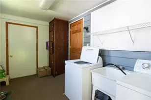 311 S 7th St, Youngwood, PA 15697 - Photo 16