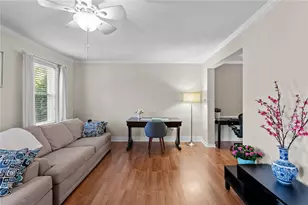 6352 Ebdy St, Pittsburgh, PA 15217 - Photo 8