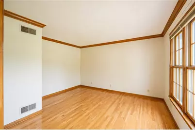 307 Marigold Dr, Unity Township, PA 15601 - Photo 8