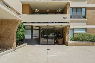 220 N Dithridge St, Pittsburgh, PA 15213 - Photo 1