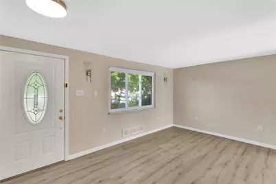 1903 Anna Ave, West Mifflin, PA 15122 - Photo 2