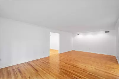2343 Golfview Dr, Pittsburgh, PA 15241 - Photo 6