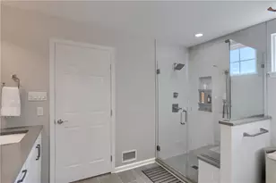 4007 Lakeview Ln, Mt Pleasant Twp, PA 15057 - Photo 34
