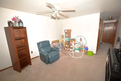 204 Lee Ave, Ross Twp, PA 15237 - Photo 2