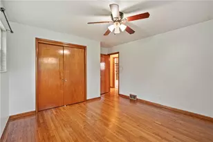 124 Clover Dr, Center Township, PA 15061 - Photo 18