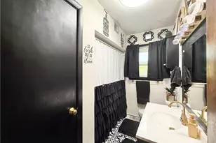 127 N Cascade St, New Castle, PA 16101 - Photo 10