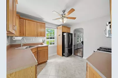 1749 Brodhead Road, Moon/Crescent Twp, PA 15108 - Photo 8