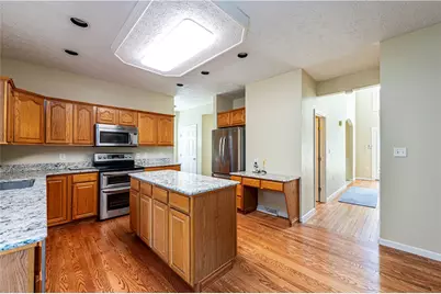 810 Stonebridge Dr, Hempfield Township, PA 15601 - Photo 18