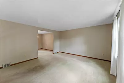 27 Dover Rd, Penn Twp, PA 15642 - Photo 4