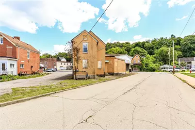 537 S 5 Th St, Jeannette, PA 15644 - Photo 4