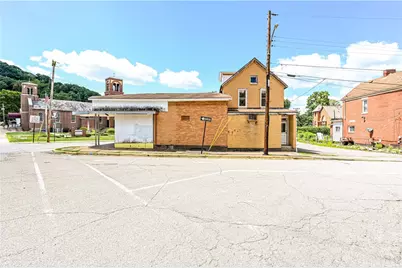 537 S 5 Th St, Jeannette, PA 15644 - Photo 1