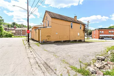 537 S 5 Th St, Jeannette, PA 15644 - Photo 2